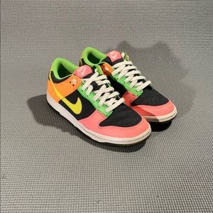 Nike Dunk Low GS Highlighter yellow Grade school size 5.5y great shape no box